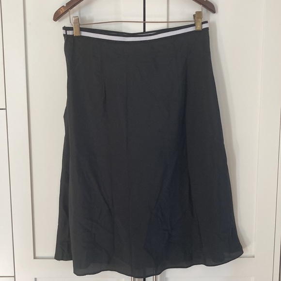Crosby A-Line Semi-Sheer Slip Skirt Black with White Side Zip Waist Size L - Picture 4 of 7